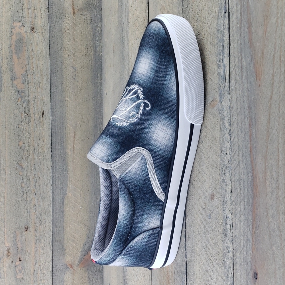 Tommy Hilfiger Women's Plaid Flannel Slip On Sneakers Embroidered Logo NEW